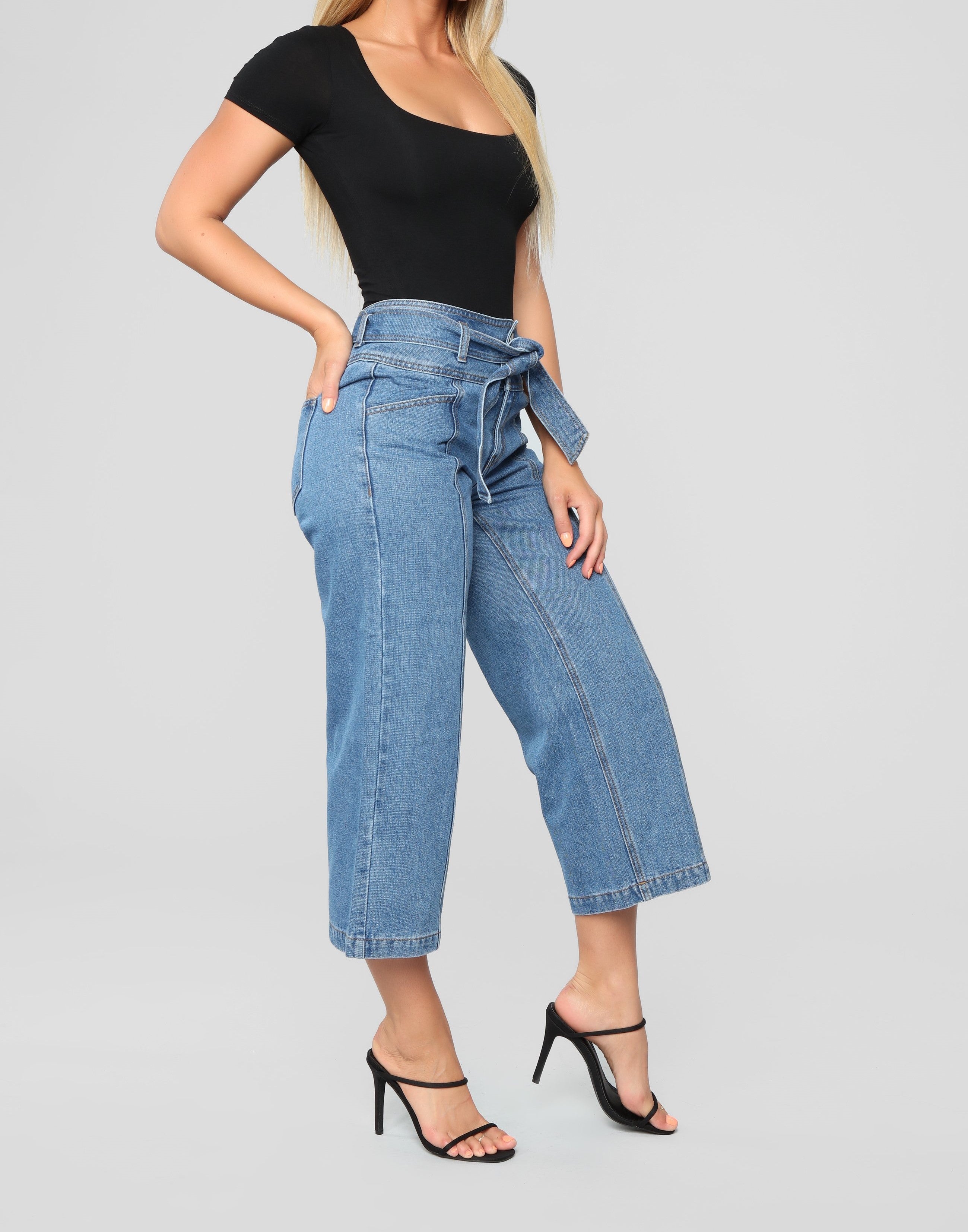 Daydreaming Wide Leg High Rise Jeans - Medium Blue Wash