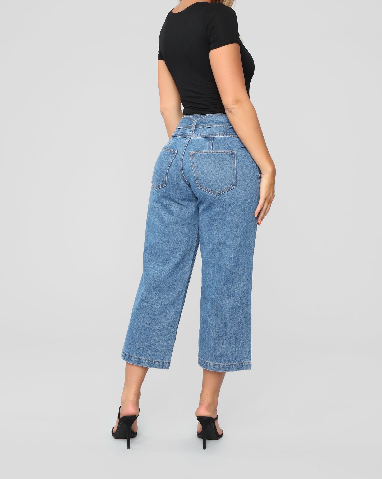 Daydreaming Wide Leg High Rise Jeans - Medium Blue Wash