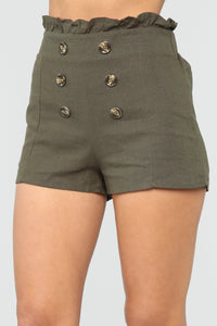 Keep It Chill Shorts - Khaki